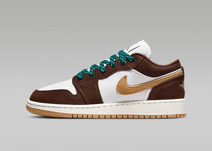 Jordan 1 low SE “Savory”  Brown/Tan/Teal Tee